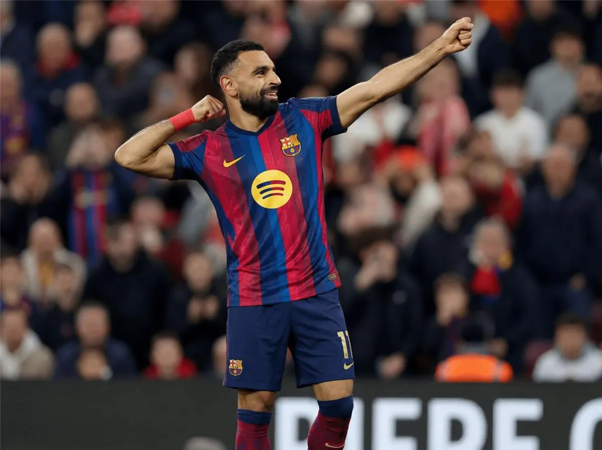 شبكة كتالونية تحفز برشلونة: صلاح خيار مثالي ومتاح مجاناً