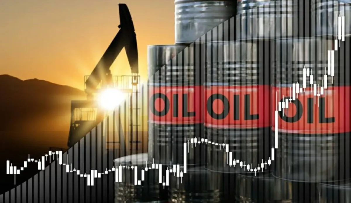 النفط يتجاوز 100 دولار للبرميل وسط تصاعد المخاطر الجيوسياسية وتعطل الإمدادات