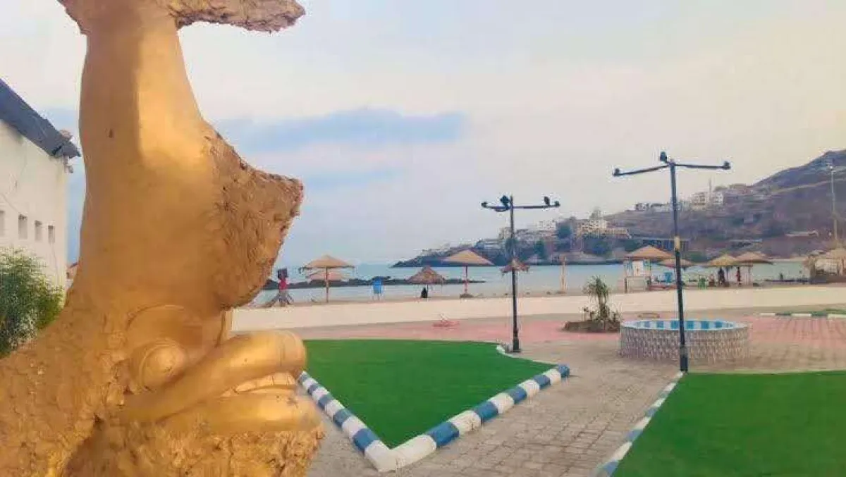 مطالبات شعبية بإعادة تقييم عقد إيجار منتجع "خليج الفيل" في عدن