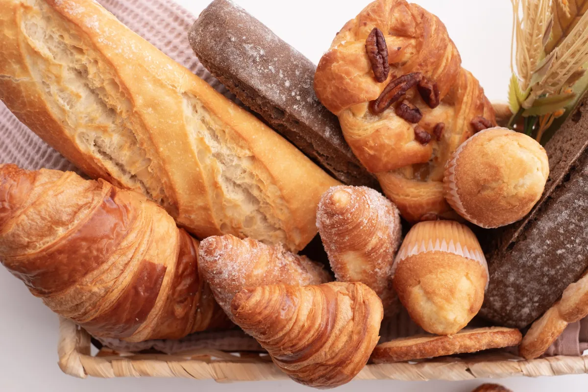 السلطات الفرنسية تحذر: الكرواسان والخبز يعرضان السكان لمستويات مقلقة من الكادميوم السام