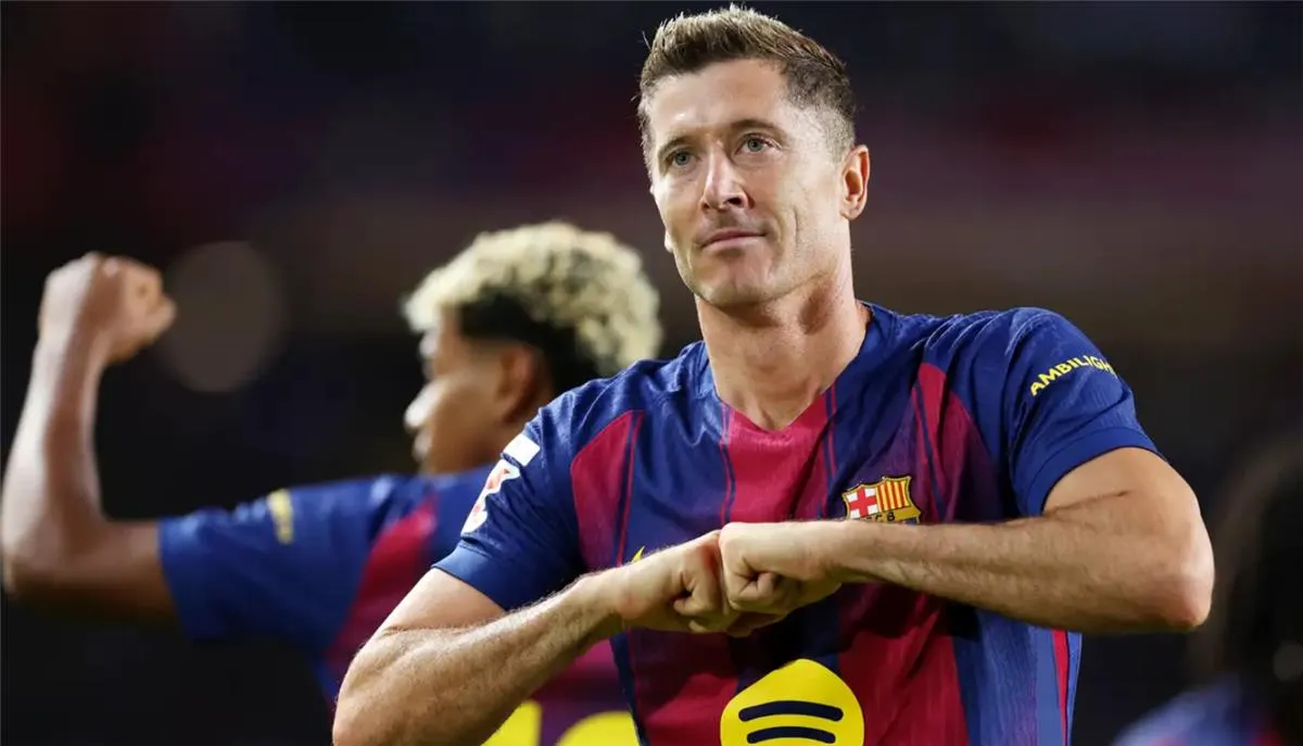 برشلونة يضع شرطًا ماليًا لتجديد عقد نجمه ليفاندوفسكي