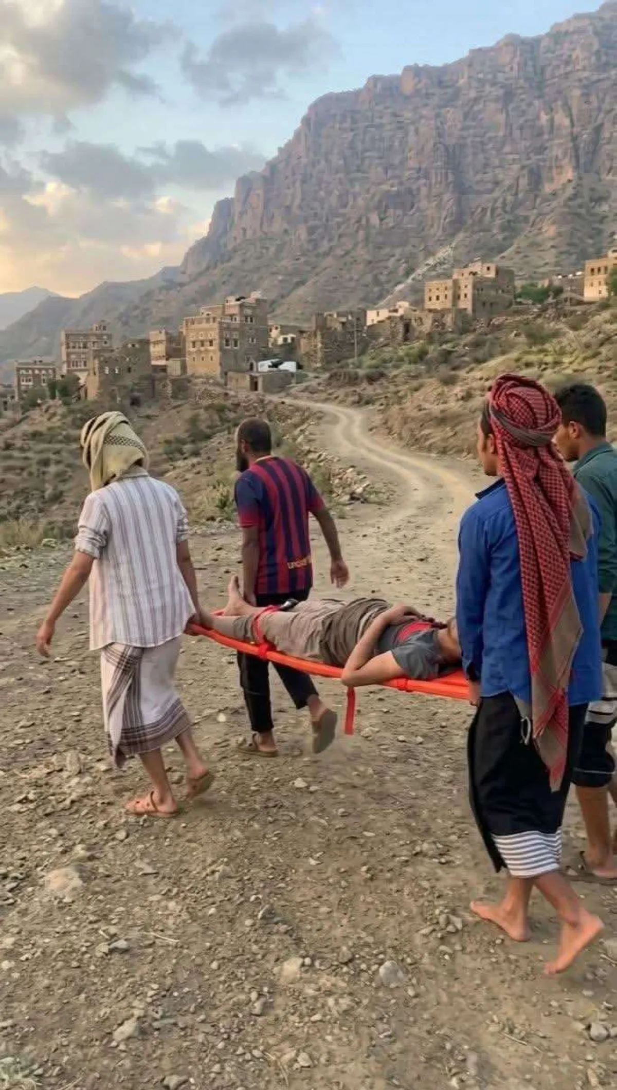 مأساة جديدة على الحدود تكشف فوضى السلاح وتقصير المليشيات: مقتل 6 شباب يمنيين أثناء البحث عن لقمة العيش