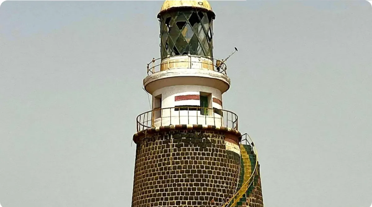 خفر السواحل اليمنية تنفي وجود محاولة إنزال جوي في جزيرة ميون بمنطقة باب المندب