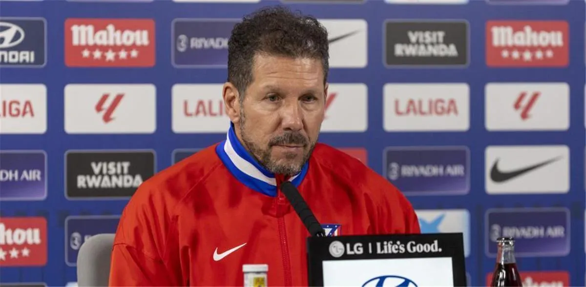 سيميوني: العنصرية أزمة عالمية وبرشلونة يمتلك هوية كروية خاصة