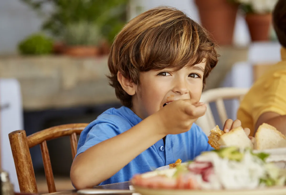 تحذير في أمريكا: وجبات دجاج للأطفال ملوثة بالرصاص