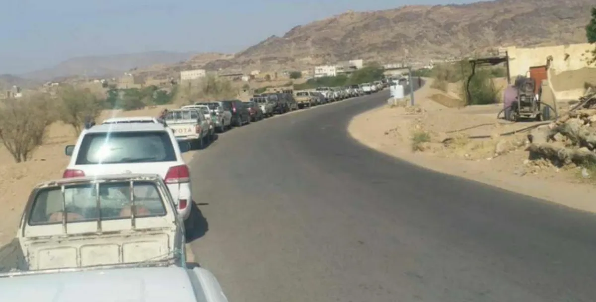 أزمة وقود خانقة تضرب حضرموت بسبب احتجاز ناقلات النفط