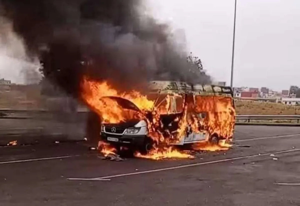 نجاة ركاب يمنيين بأعجوبة من حريق حافلة في السعودية