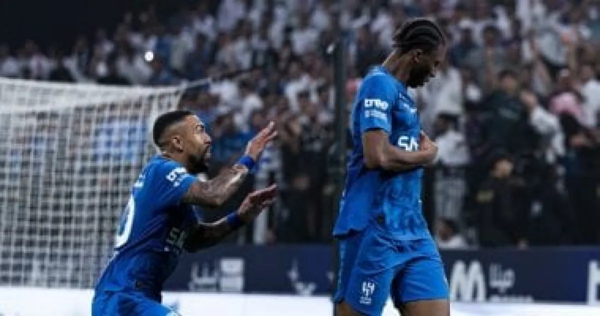 الهلال يتقدم على التعاون بهدف في الشوط الأول