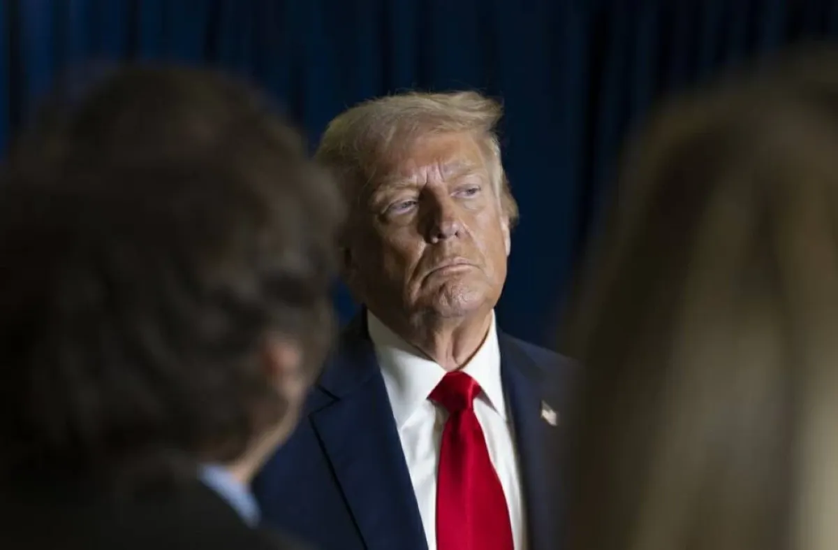 ترامب يمدد مهلة إيران ويزيد التهديدات بشأن مضيق هرمز