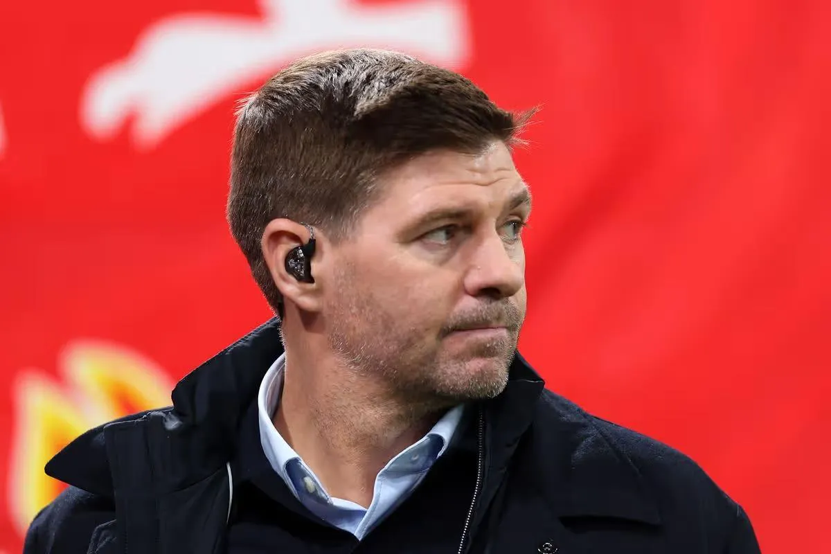 جيرارد: سوبوسلاي لاعب الموسم.. ومستقبل سلوت مرهون بنتائج ليفربول القادمة