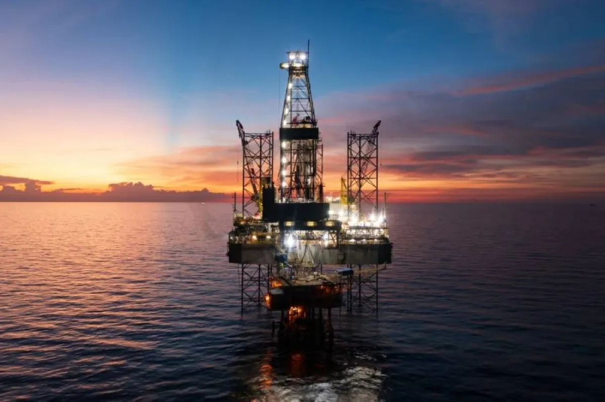 تباين أسعار النفط عالمياً مع اقتراب مهلة إيران الحاسمة