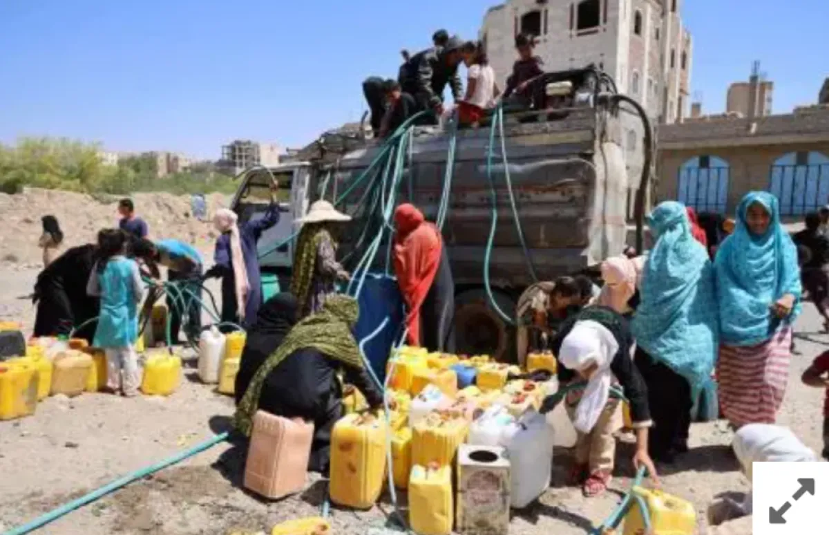 اتهام عصابة الحوثي باستخدام المياه للضغط السياسي ومضاعفة معاناة سكان تعز