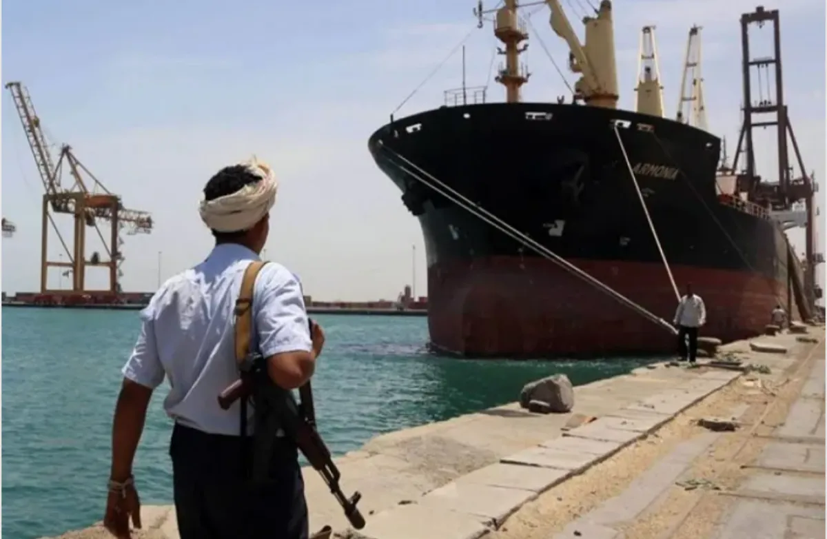 تعزيزات عسكرية حوثية على سواحل الحديدة