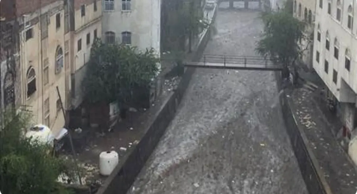 عقب وفاة طفلين .. تصاعد المطالبات بتنظيف مجاري السيول وتعزيز الدفاع المدني في تعز