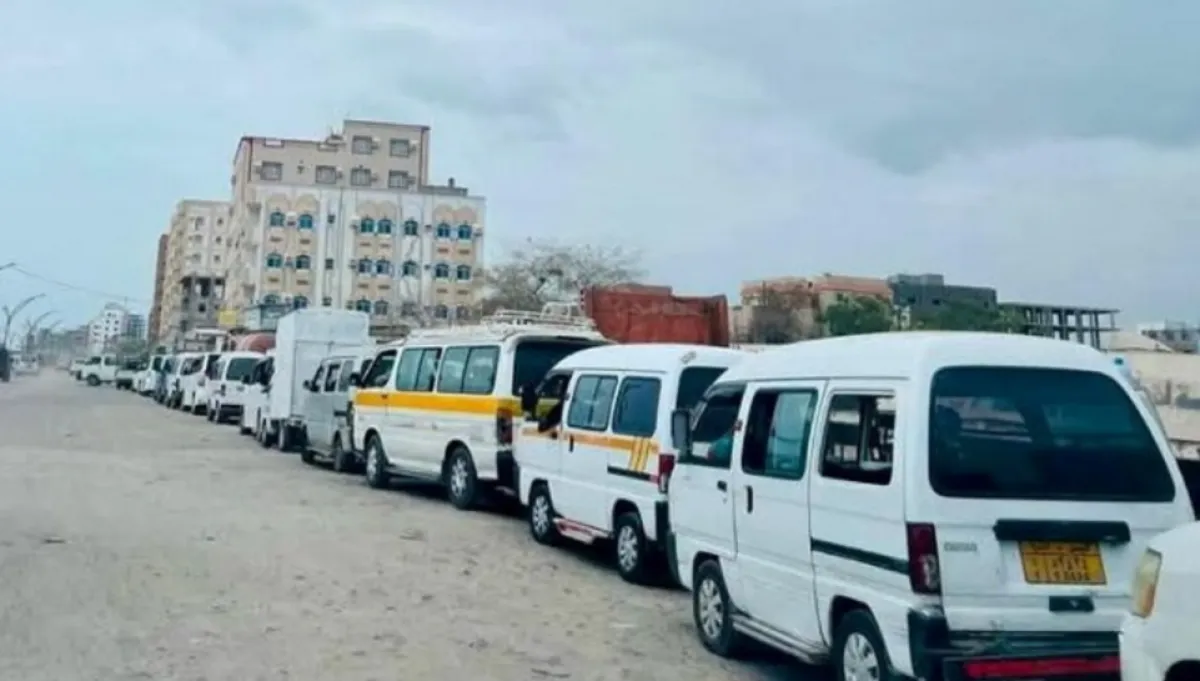 أزمة وقود حادة في مناطق الحكومة اليمنية وارتفاع مفاجئ في الأسعار