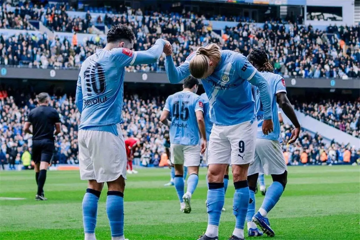 إثارة كروية اليوم: قمة الترجي وصن داونز وتشيلسي ضد مانشستر سيتي