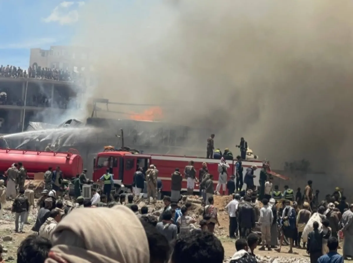 حريق يلتهم مصنع الإسفنج في صنعاء