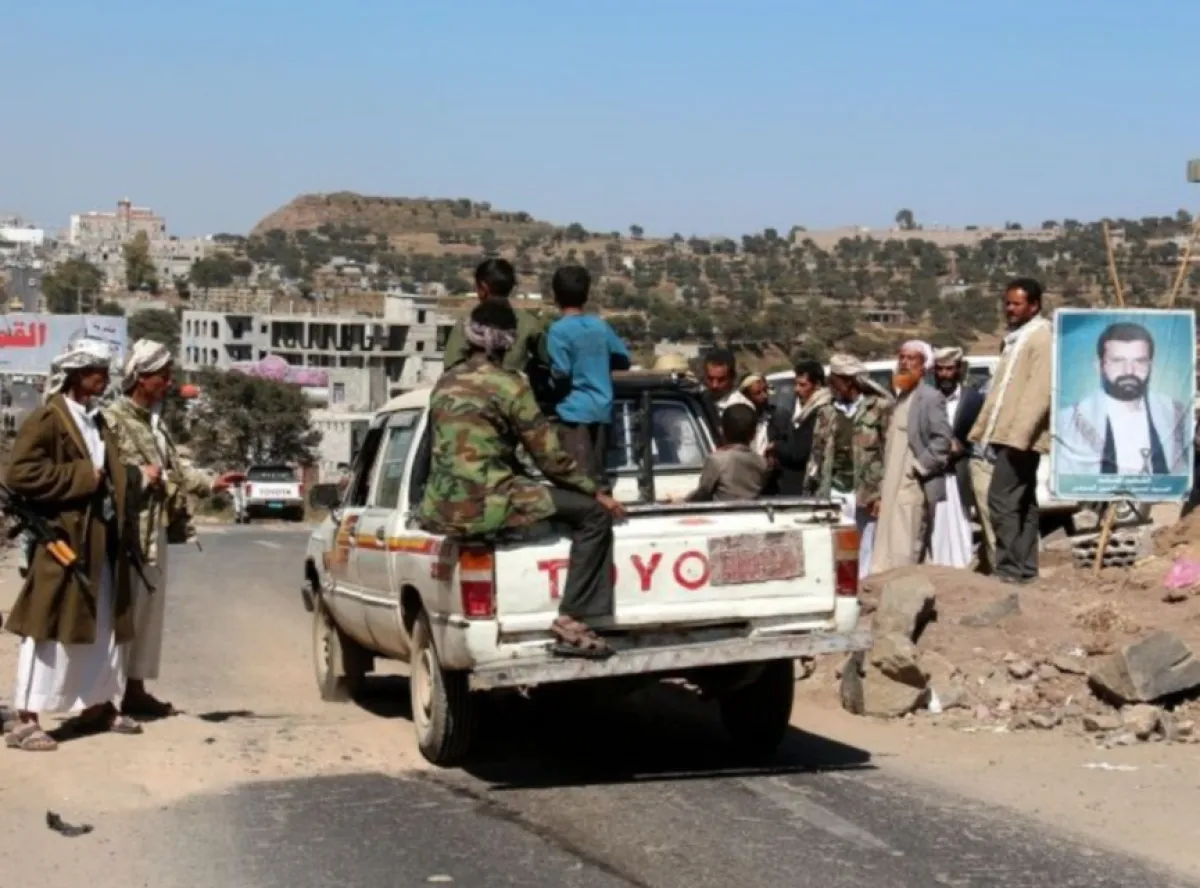 مليشيا الحوثي تستحدث مواقع عسكرية في شرعب بمحافظة تعز