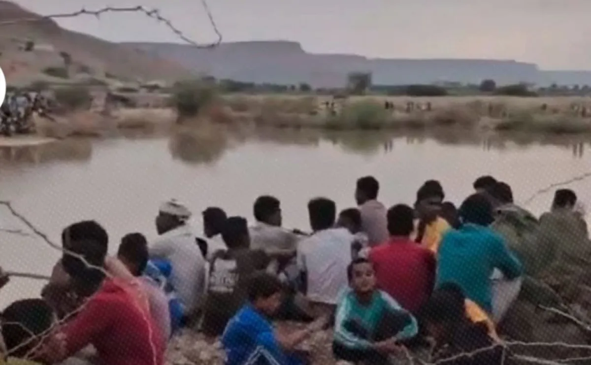 وفاة شابين غرقاً في مجرى سيول بحضرموت