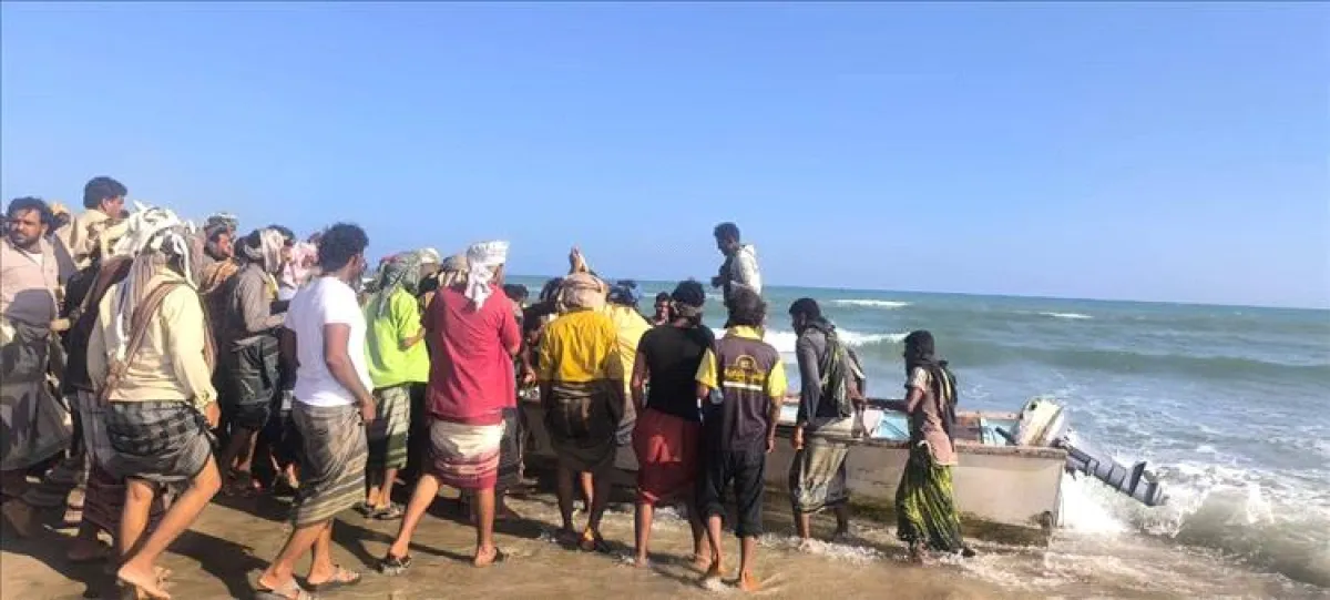 العثور على جثمان صياد شاب في أبين.. البحث يتواصل عن شقيقه الطفل