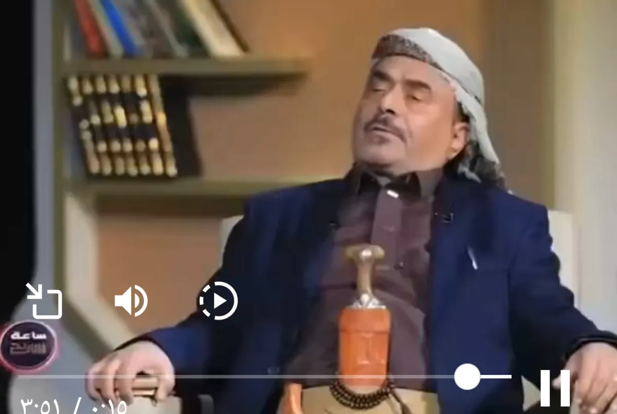 بن فريد : صالح غضب من “تواطؤ” هادي والإصلاح في سقوط عمران ونهب سلاح اللواء 310