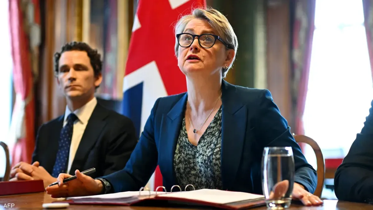 بريطانيا تدعو لاستئناف كامل للملاحة في مضيق هرمز