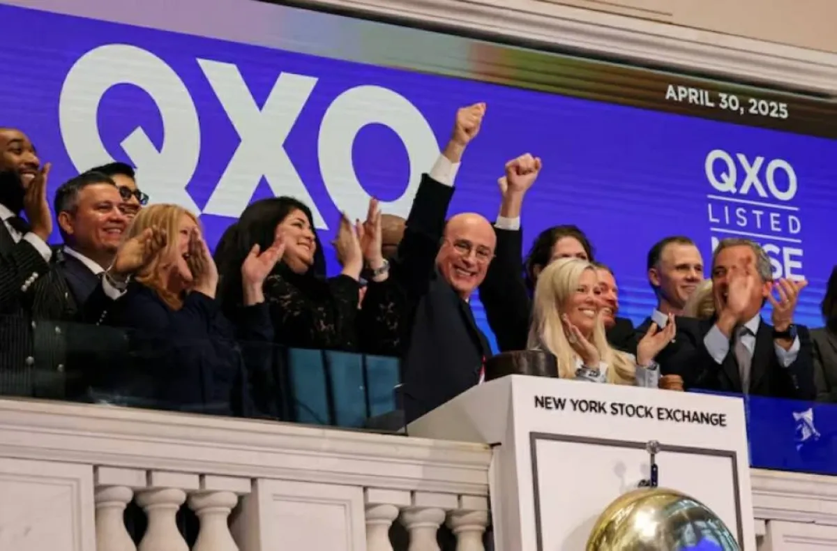 «كيو إكس أو» تستحوذ على «توب بيلد» بـ17 مليار دولار في صفقة تاريخية