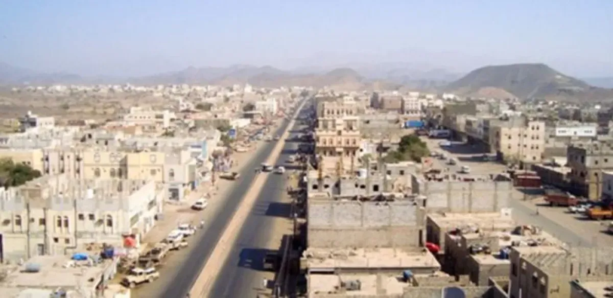 بناء عشوائي يقطع الكهرباء عن أحياء في لحج