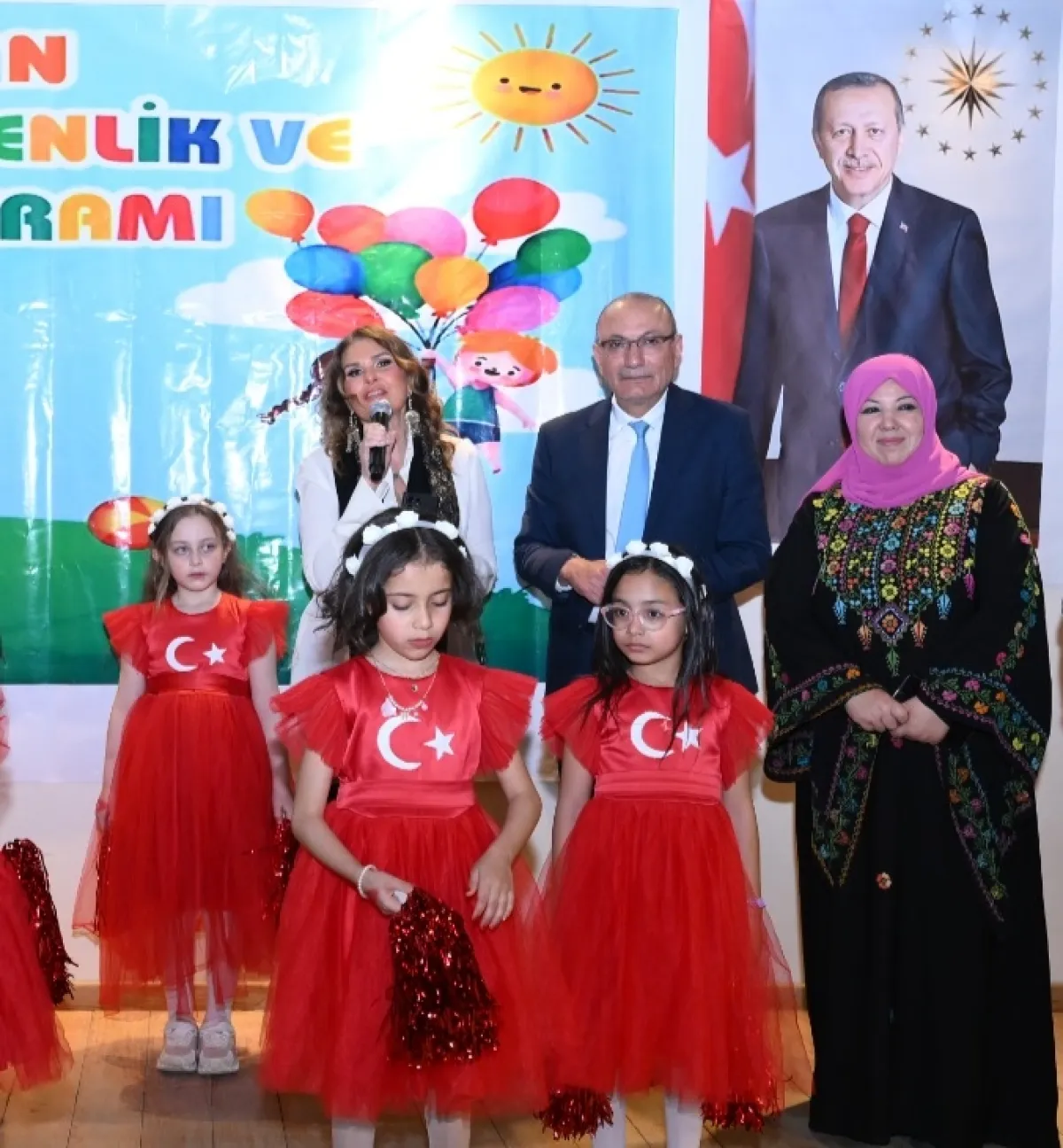 أطفال غزة يرسلون رسالة سلام من القاهرة بدعم تركي ومصري