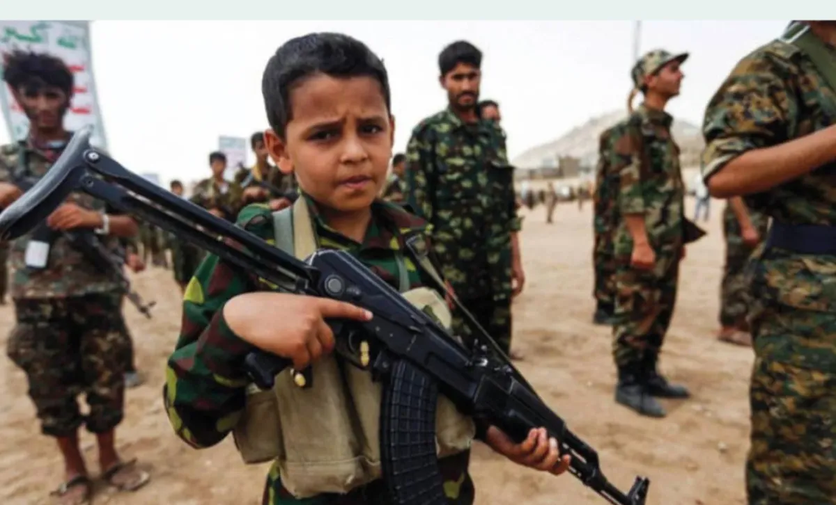 نقابة المعلمين: انتهاكات حوثية طالت أكثر من 200 ألف تربوي في اليمن