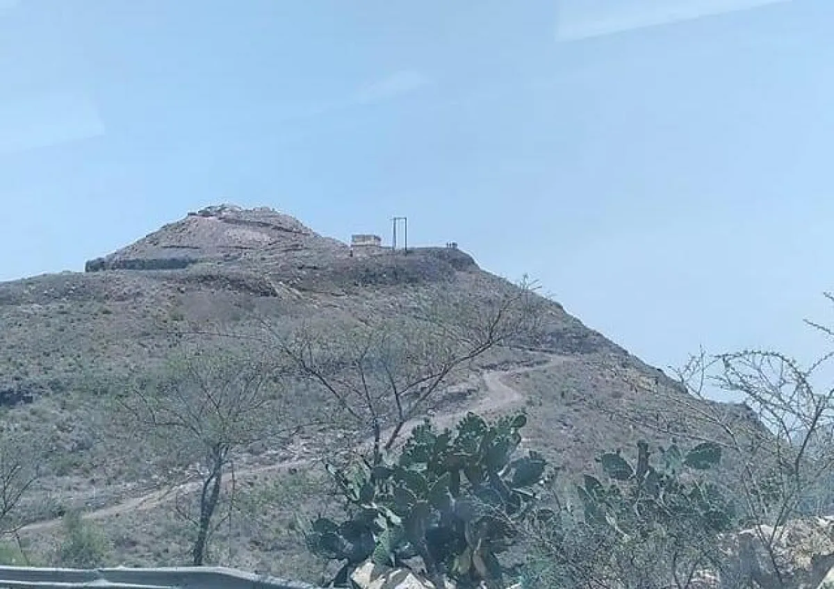 تصعيد خطير في إب: انتهاكات حوثية مسلحة ضد المدنيين وتحويل الجبال إلى ثكنات عسكرية مغلقة