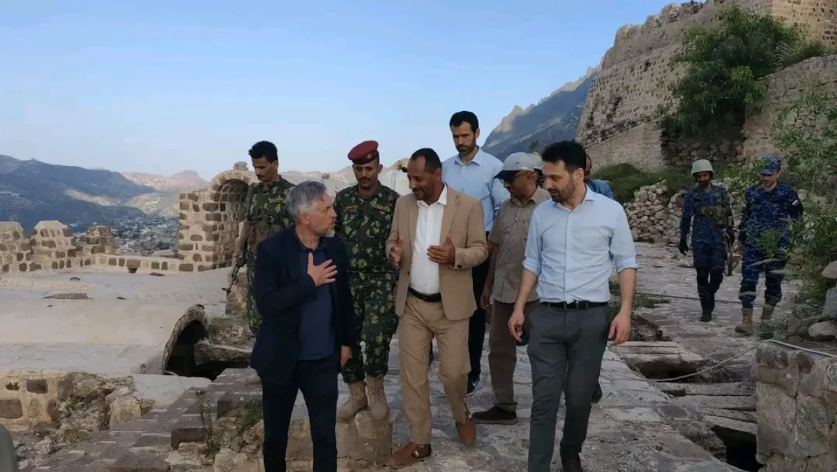 وفد الاتحاد الأوروبي يطّلع على الأضرار التي لحقت بقلعة القاهرة التاريخية في تعز