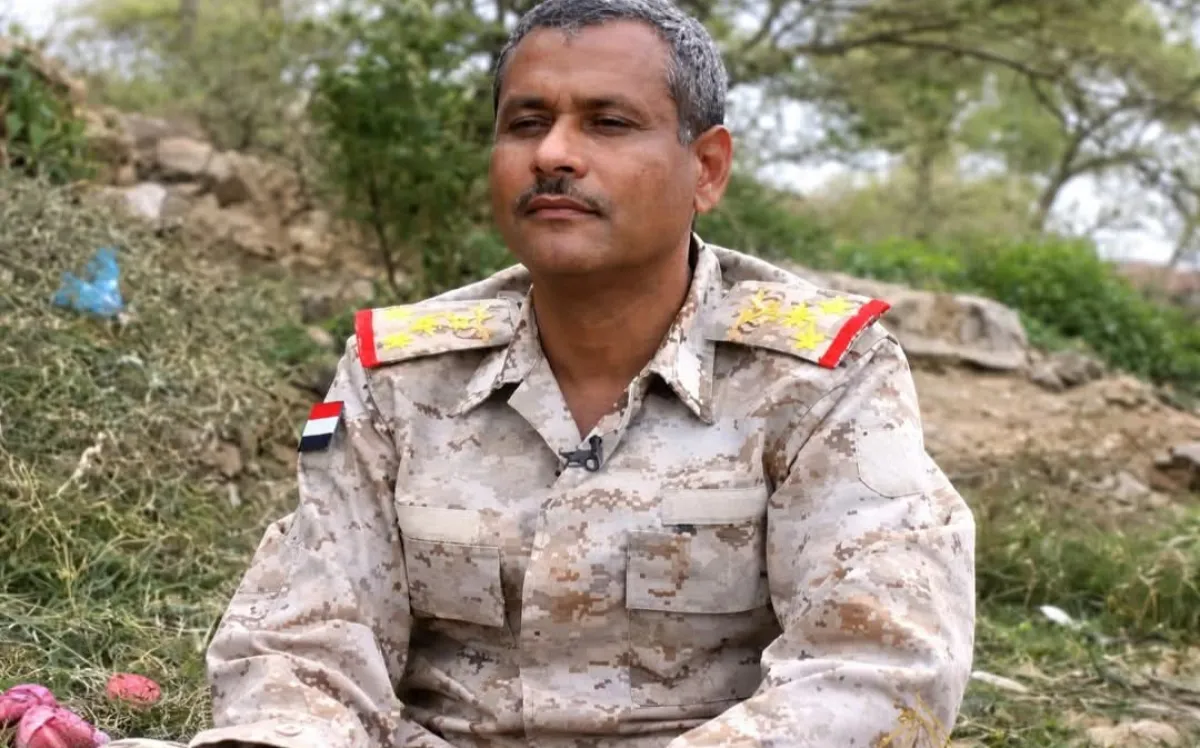 إعادة هيكلة واعتماد فرق قتالية جديدة .. تكليف اللواء يوسف الشراجي قائداً لجبهات تعز وطور الباحة