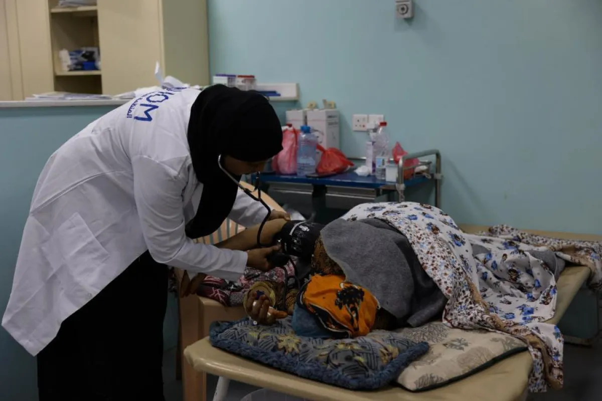 تحذيرات طبية في صنعاء: محاولات لإعادة محاليل سرطانية ملوثة للحياة