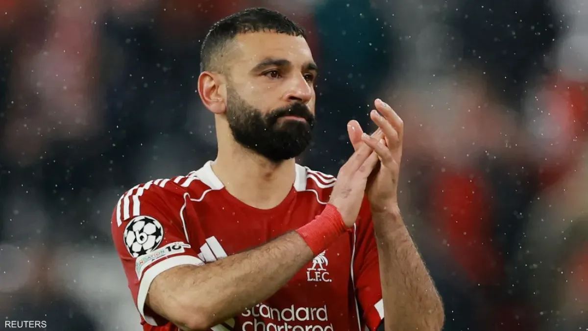 جدل حول محمد صلاح: هل تجاهل مشجعاً مصرياً في الأنفيلد؟