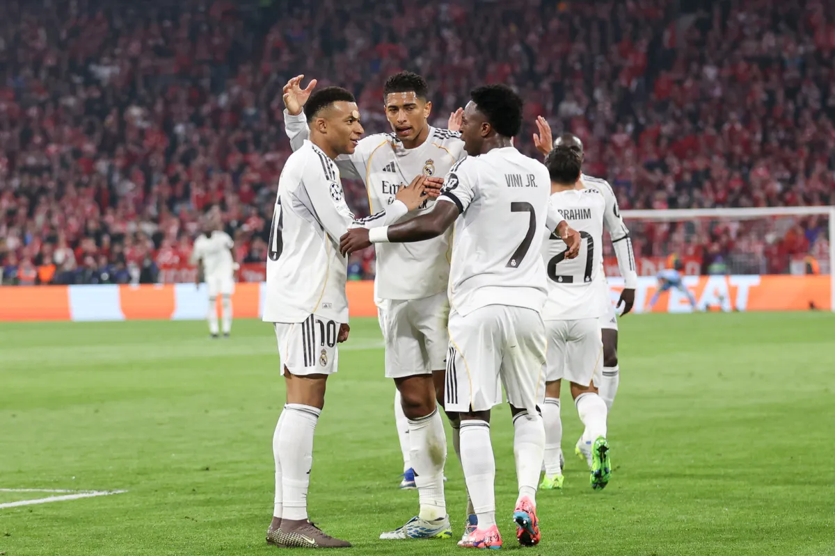 جماهير ريال مدريد تطلق صافرات الاستهجان ضد مبابي وفينيسيوس