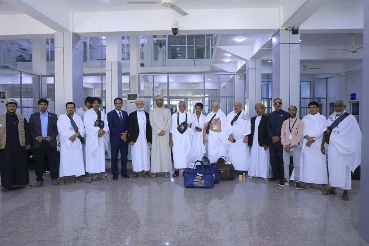 انطلاق أولى رحلات تفويج حجاج المهرة من مطار الغيضة الدولي