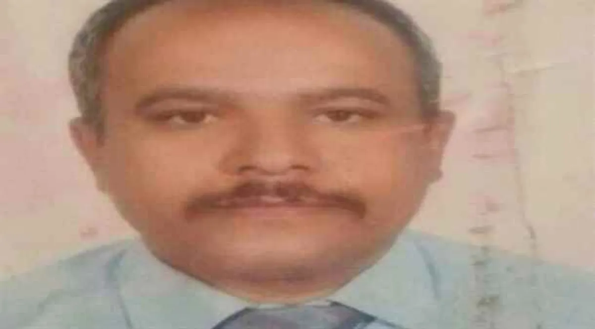 ناشط حوثي يسخر من موجة شهادات عليا لمليشيا الحوثي