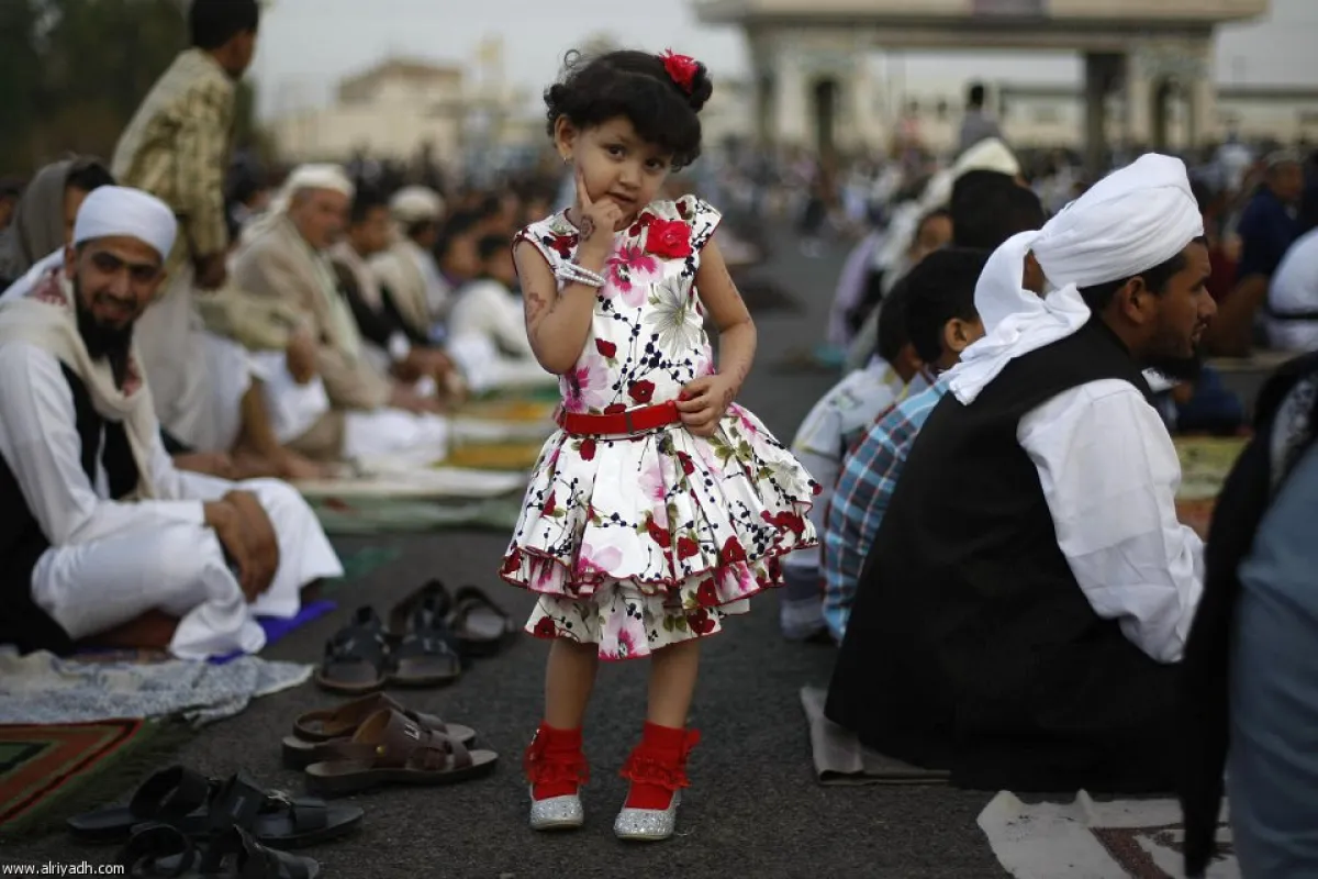 في العيد ..تفاوتت الموائد وتباينت العيديات، و اتفق الجميع أن الفرحة واحدة بين الأطفال