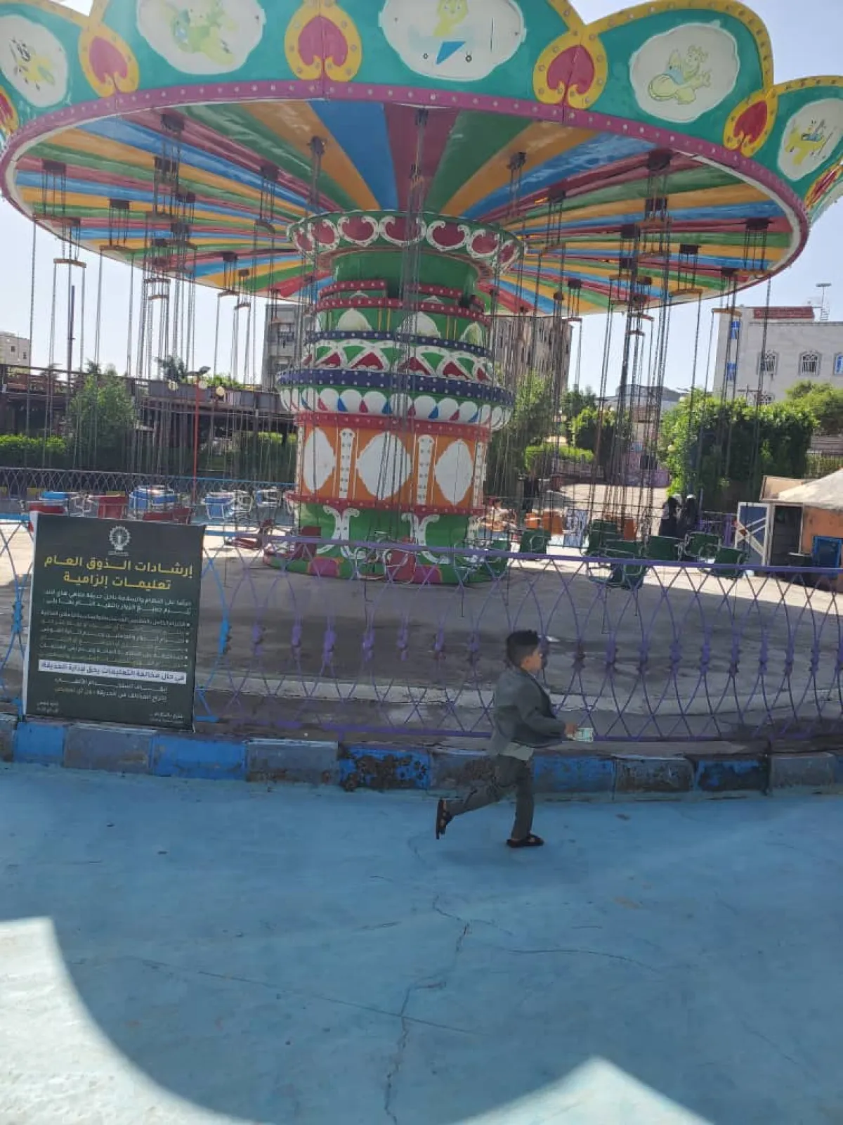 عيد باهت في تعز.. الغلاء يحرم الأسر من الأضاحي ويغيّب فرحة الأطفال
