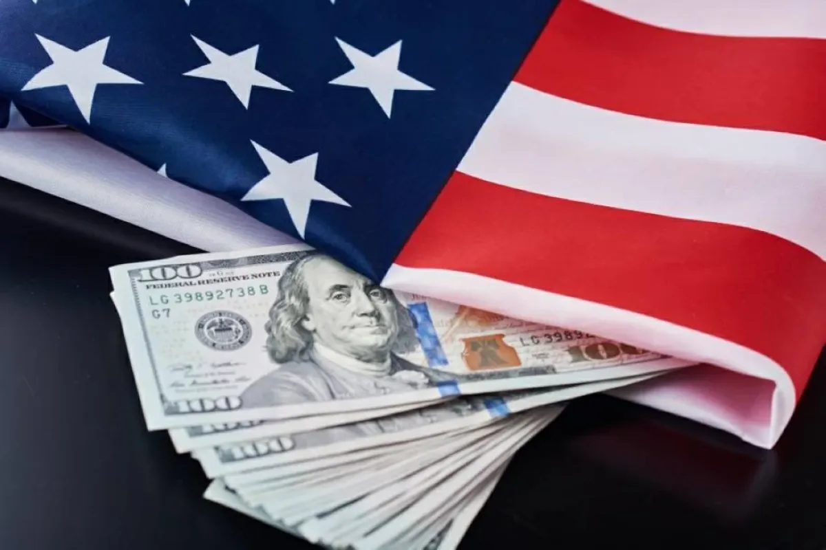 الاقتصاد الأمريكي يتباطأ إلى 1.6% في الربع الأول وسط انخفاض الإنفاق والاستثمار