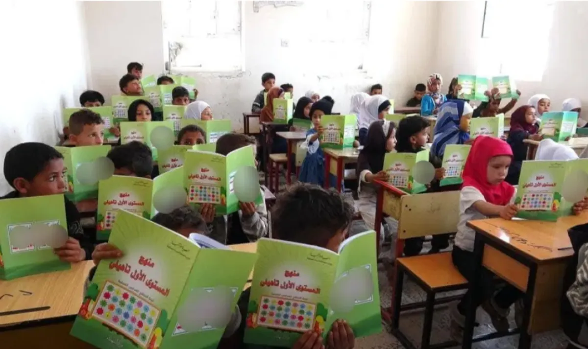 مليشيا الحوثي تشترط الالتحاق بمراكزها الصيفية لقبول الطلاب في المدارس