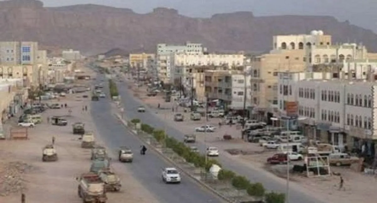 إعلامي يطالب بمراجعة انتشار النقاط الأمنية في أبين