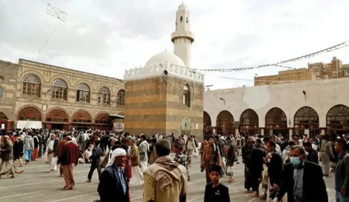 إغلاق مؤقت للجامع كبير وعدد من المساجد في صنعاء بسبب انتشار حشرة الكتن
