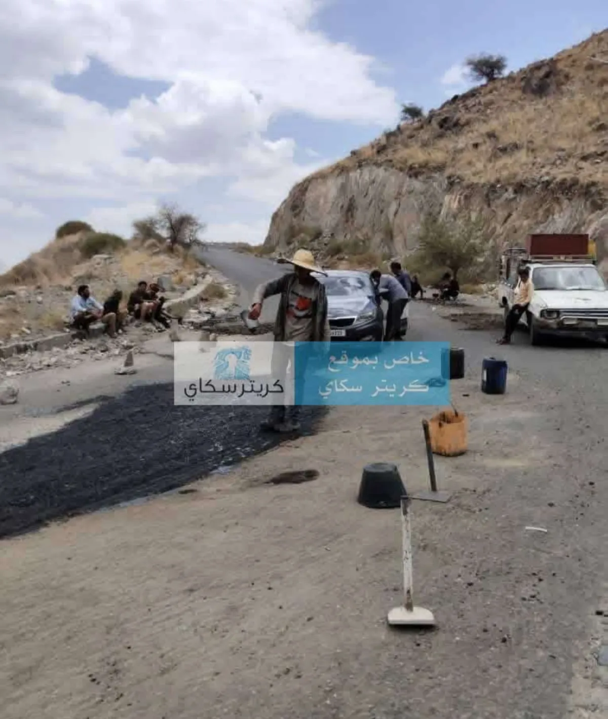إنقاذ طريق حيوي في يافع بعد سنوات من الإهمال
