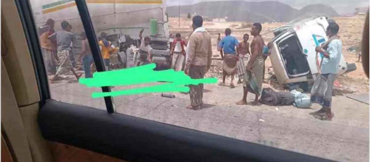 وفاة ثلاثة أشخاص في حادث تصادم مروع بمنطقة العيون في حضرموت