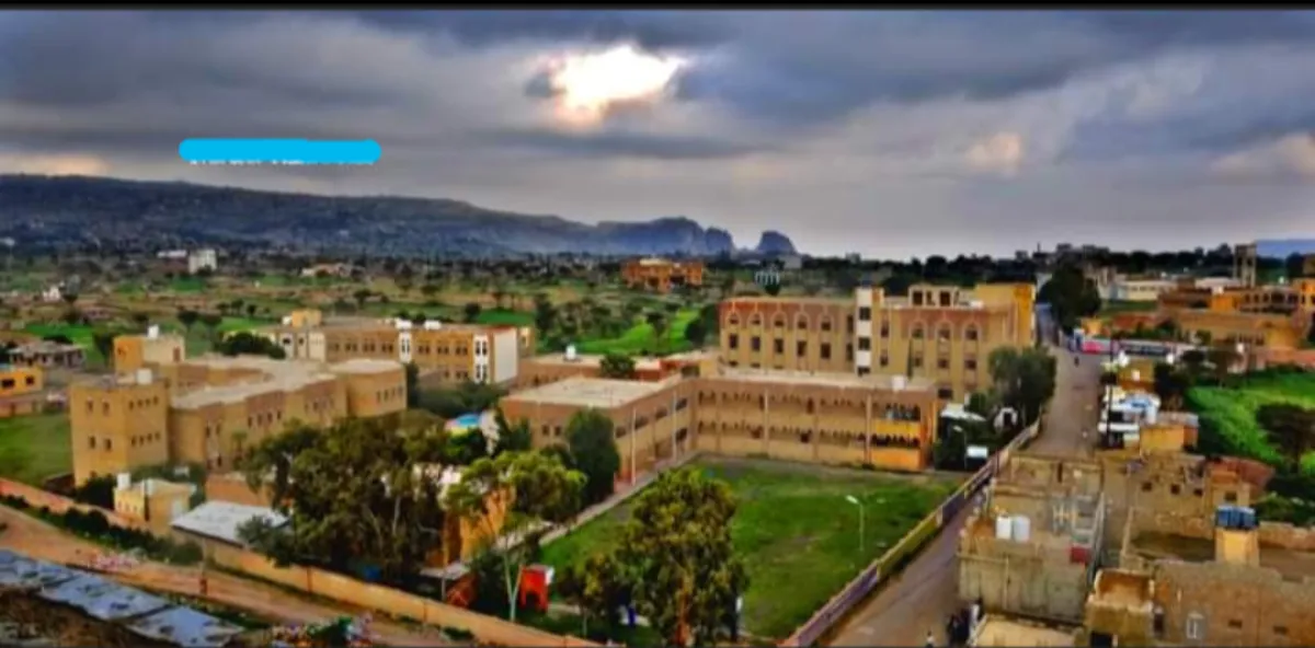 عقوبة جماعية بجامعة تعز.. عشرات الطلاب يدفعون ثمن غش زميلهم في امتحانات فرع التربة