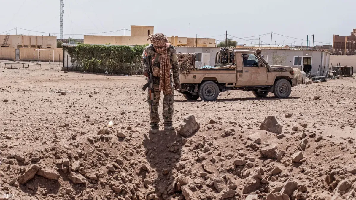 مسلحون يشددون الخناق على المجلس العسكري في مالي بهجمات منسقة