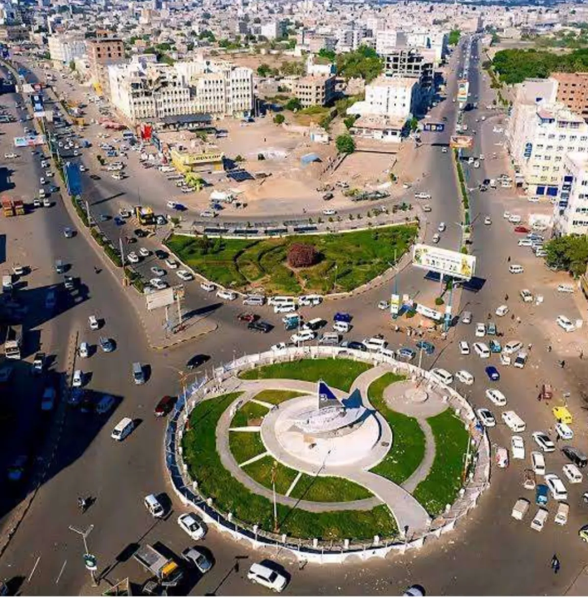 مدارس خاصة في عدن ترفع رسوم تسجيل "الكي جي" من 240 ألف إلى 440 ألف ريال