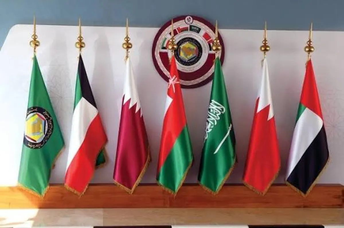الأمين العام لمجلس التعاون يدين الهجوم الحوثي على السعودية ويصفه بالإرهابي الجبان